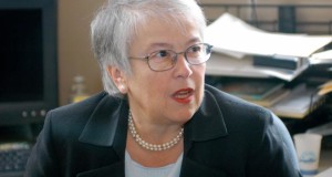 Carmen Farina topping list for education chief